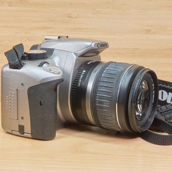 Canon Digital Rebel XT/EOS 350D 8 MP Camera, with Canon ef-s 18-55mm Lens - Picture 9 of 10